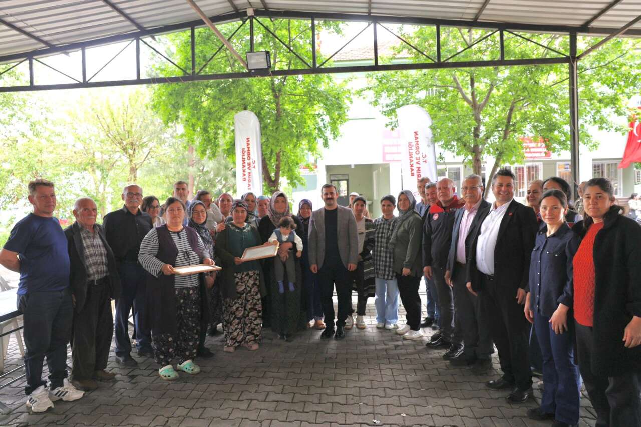 Muğla’da İpekböcekçiliğine Destek: 98 Üreticiye Larva Dağıtıldı 4